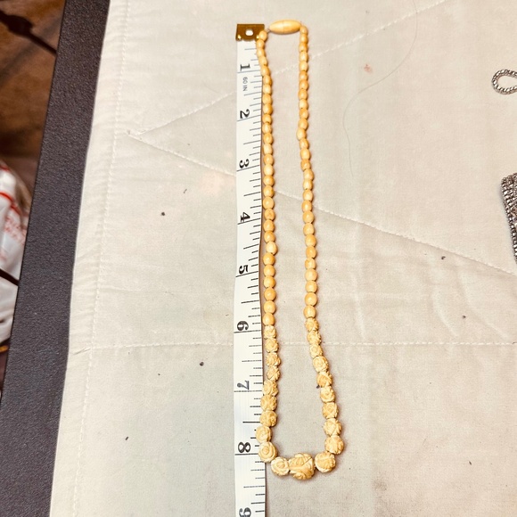 Tagua Nut Necklace Hand Carved Rose Beads Screw Clasp Vegetable Ivory Vintage - Picture 3 of 11